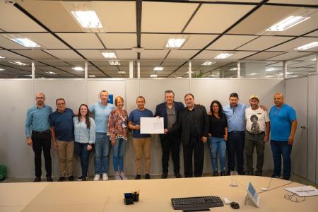 Comitiva da Prefeitura de Hulha participou do ato