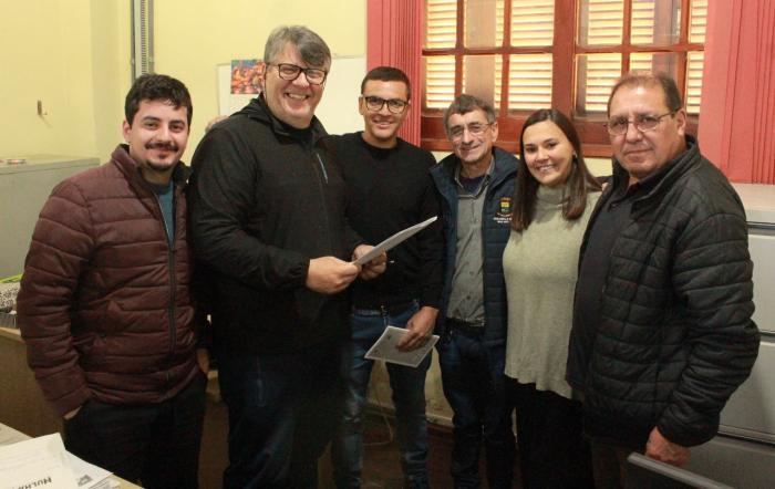 Campani assinou o documento juntamente com o Presidente do SindiHulha